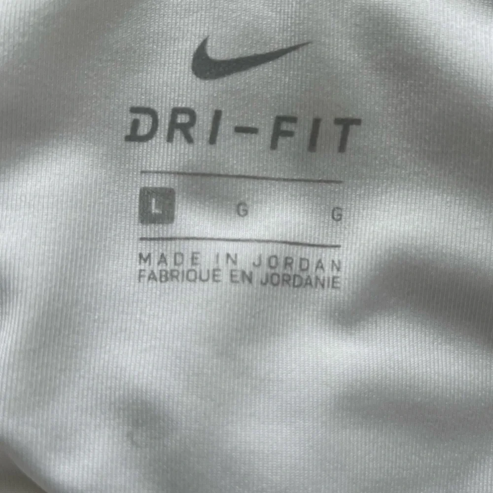 Nike dry fit tennis top